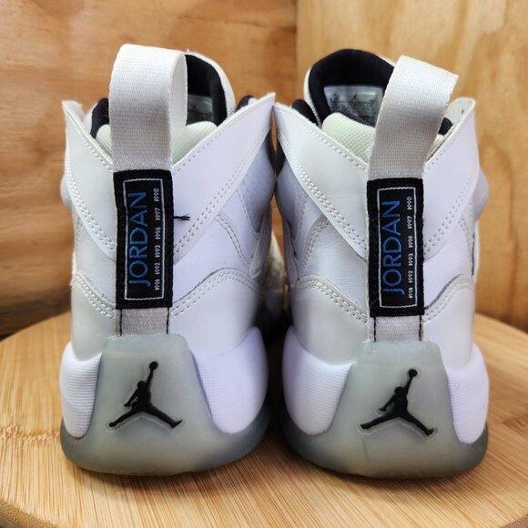 Jordan Jumpman Two Trey Womens Basketball Sneakers - Picture 5 of 11